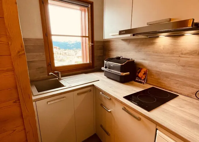 T2, 20m Des Pistes, En Relooking Les Angles (Pyrenees-Orientales)